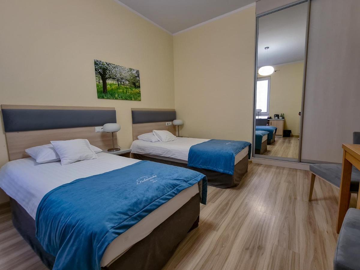 Antoninska Hotel & Apartamenty Leszno  Exterior photo